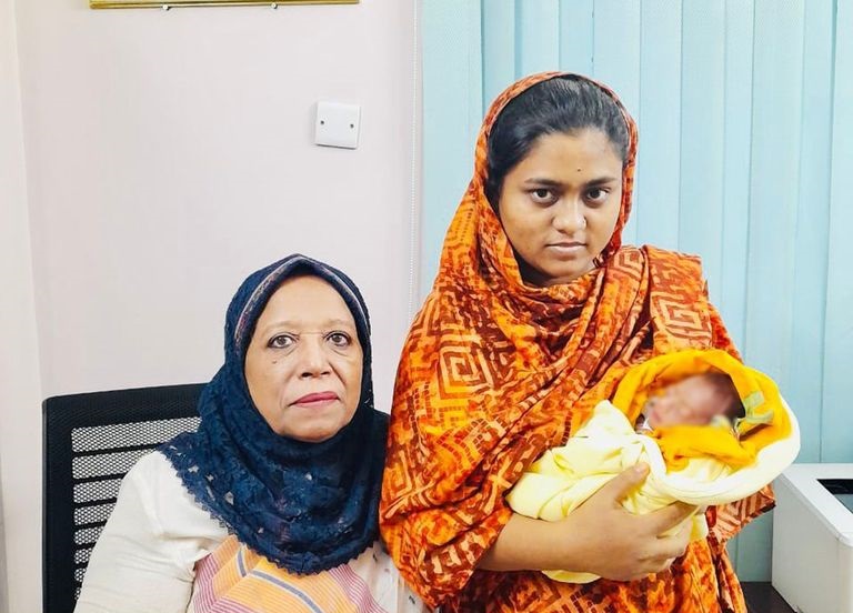 ২বার বাচ্চা নষ্ট হওয়ার পর ৩১ সপ্তাহে ডেলিভারি বাচ্চার ওজন ১.৩ কেজি